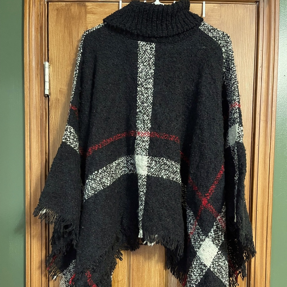 Warm & soft poncho!!